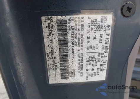 1998 Ford Explorer Eddie Bauer/Limited/Xlt from USA, damaged, VIN 1FMZU35P1WUB25900